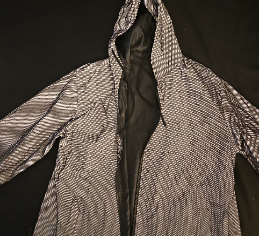 Men's Black and Gray Windbreaker